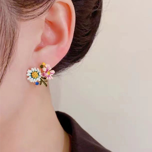 14K Gold-plated Asymmetrical Daisy Stud Earrings