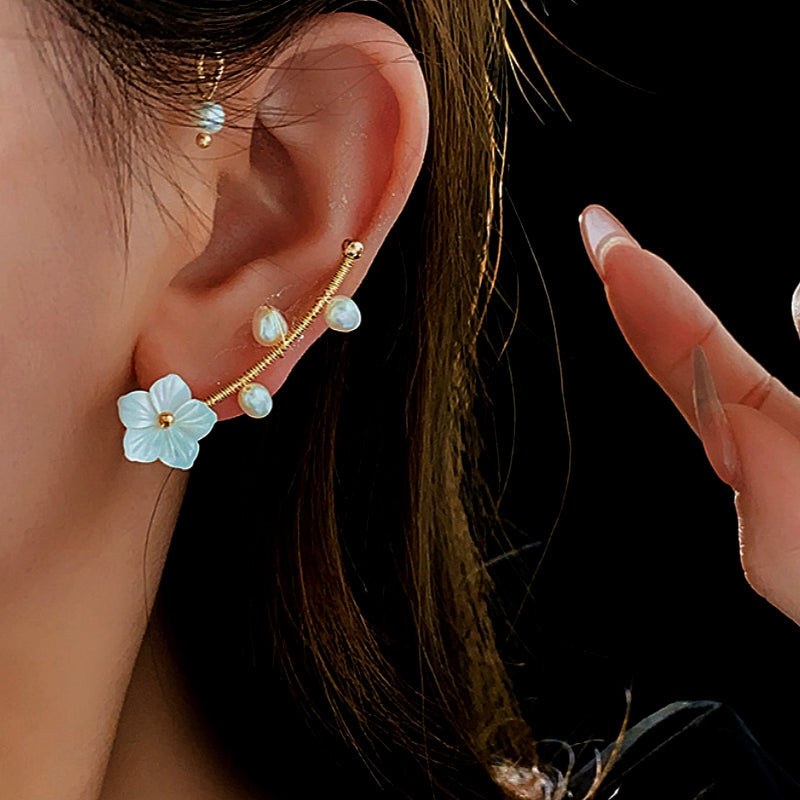 14K Gold-plated Flower Pearl Ear Cuffs ( 1 Pair )