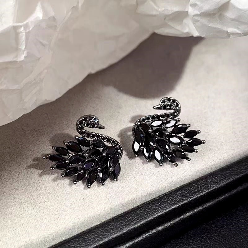 14K Gold-Plated 2024 New Explosive Style Black Swan Stud Earrings