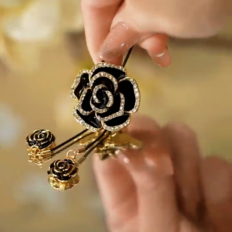 14K Gold-Plated Adjustable Rose Sweater Chain Necklace