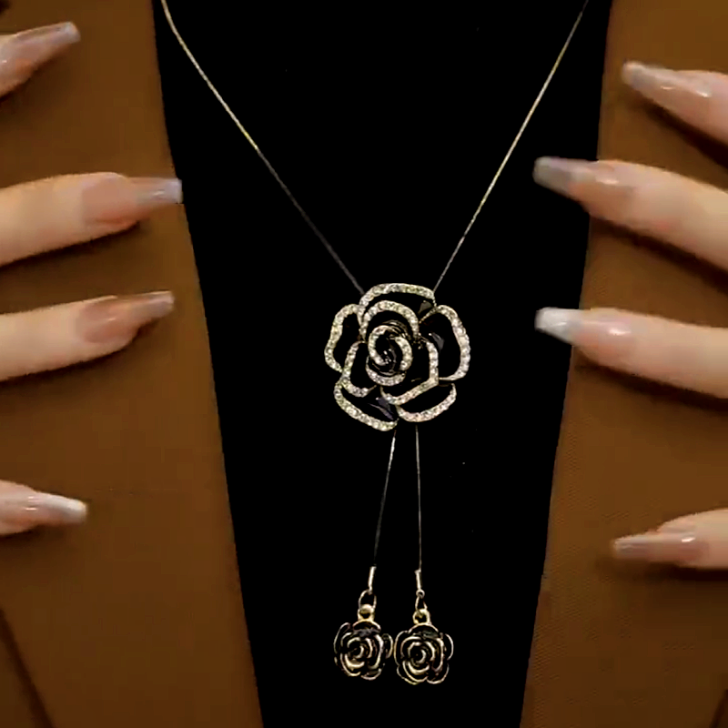 14K Gold-Plated Adjustable Rose Sweater Chain Necklace