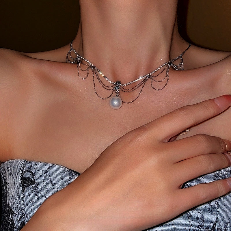 14K Gold-Plated Diamond Pearl Tassel Hollow Necklace