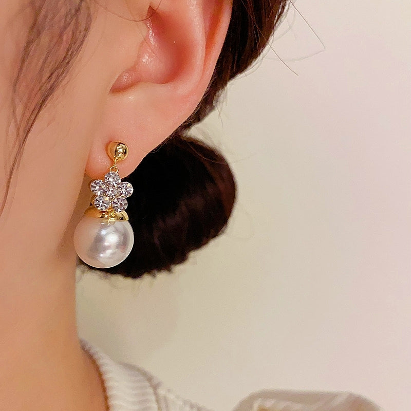 14K Gold-Plated Elegant Double-Sided Flower Pearl Earrings