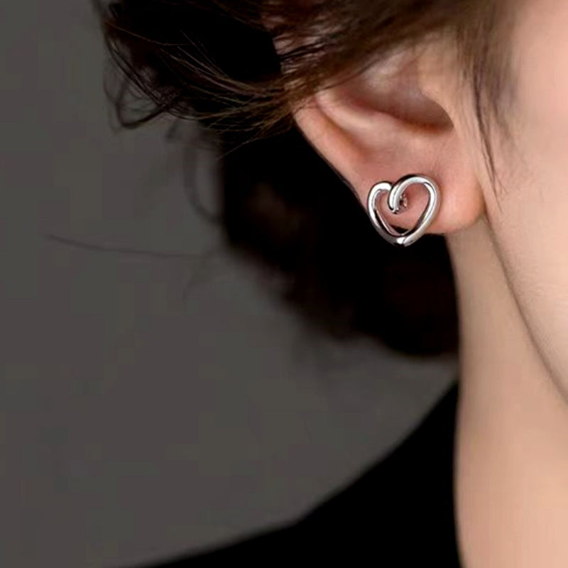 14K Gold-Plated Elegant Hollow Heart Stud Earrings