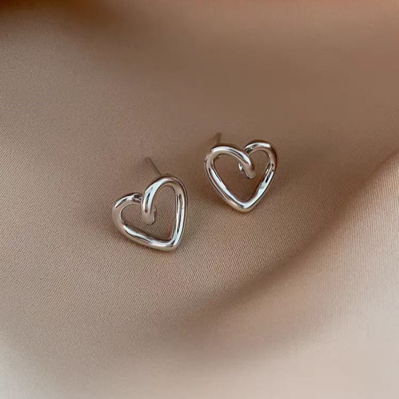 14K Gold-Plated Elegant Hollow Heart Stud Earrings