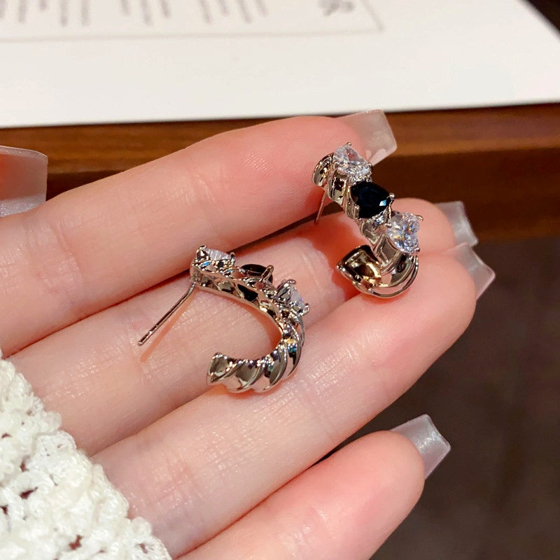 14K Gold-Plated Elegant Simple Cold Style Zircon Heart Earrings