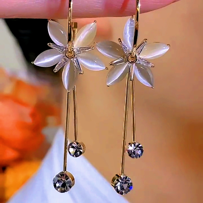 14K Gold-Plated Elegant Zircon Cat's Eye Flower Earrings