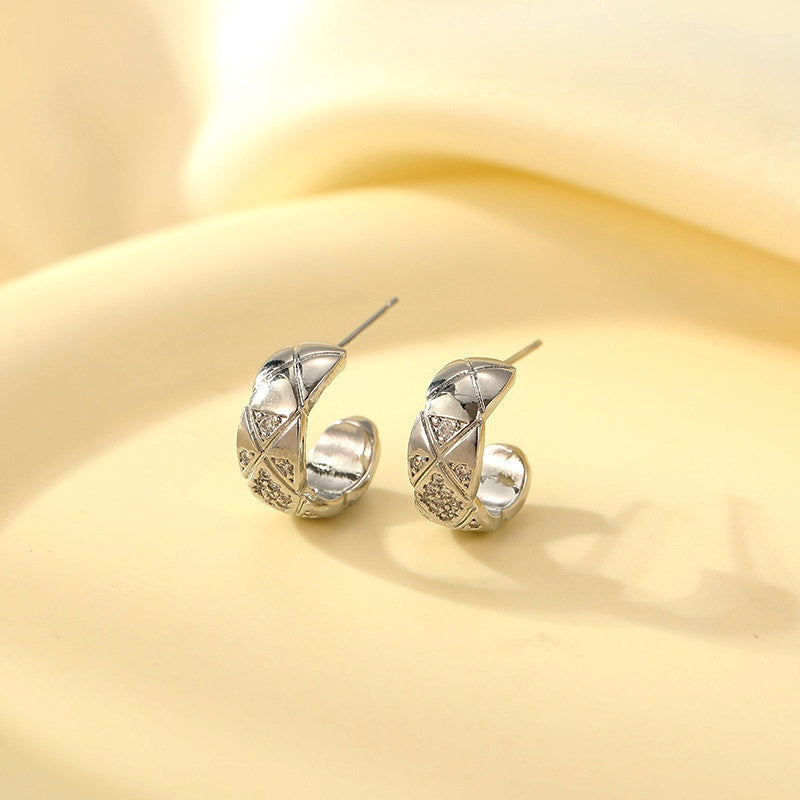 14K Gold-Plated Elegant Zircon Diamond Pattern C-Shaped Earrings
