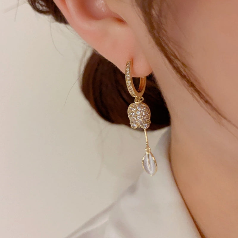 14K Gold-Plated Elegant Zircon Flower And Leaf Earrings