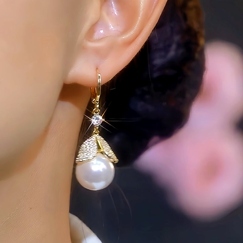 14K Gold-Plated Elegant Zircon Inlaid White Pearl Leaf Earrings