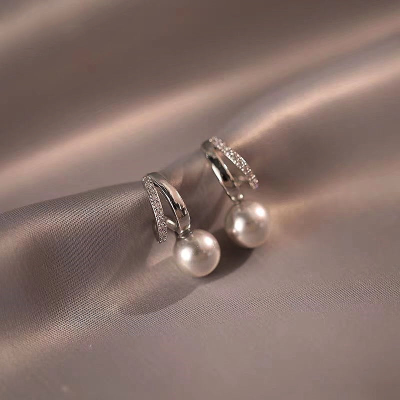 14K Gold-Plated Gray Pearl Earrings