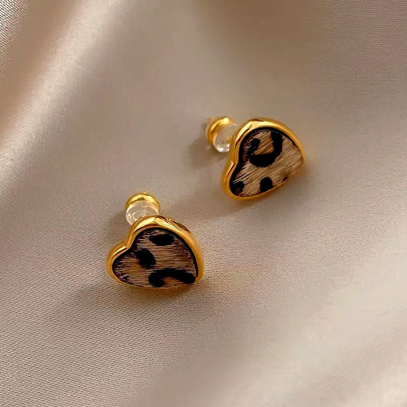 14K Gold-Plated Leopard Print Small Heart Stud Earrings