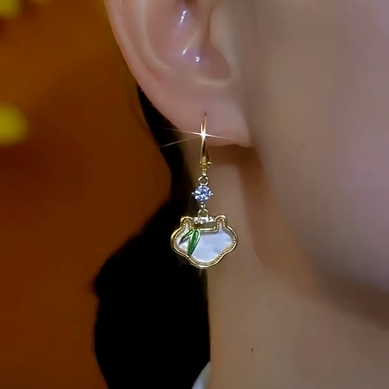14K Gold-Plated Luxury Cat's Eye Ruyi Lock Earrings
