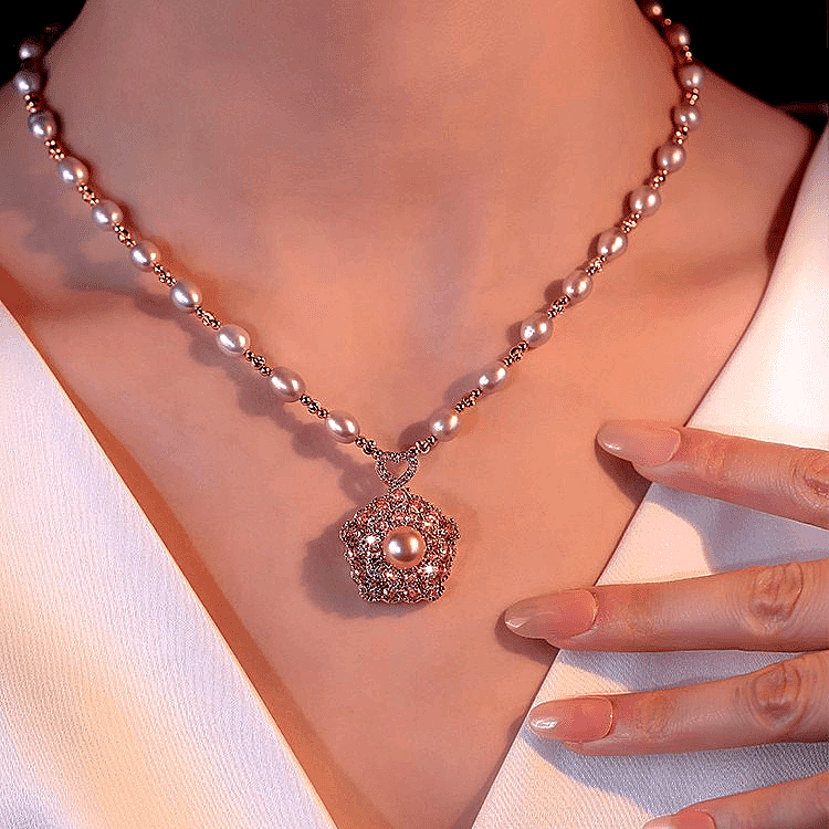 14K Gold-Plated Rotating Flower Water Pearl Necklaces