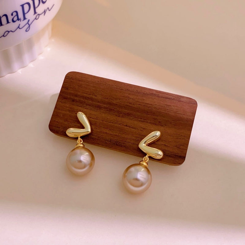 14K Gold-Plated Trendy Heart Pearl Earrings