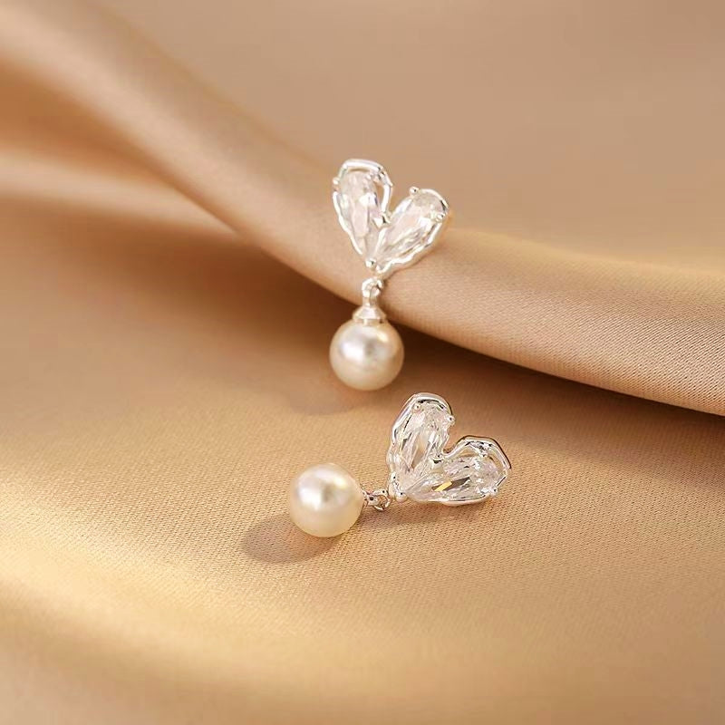 14K Gold-Plated Zircon Heart Pearl Earrings