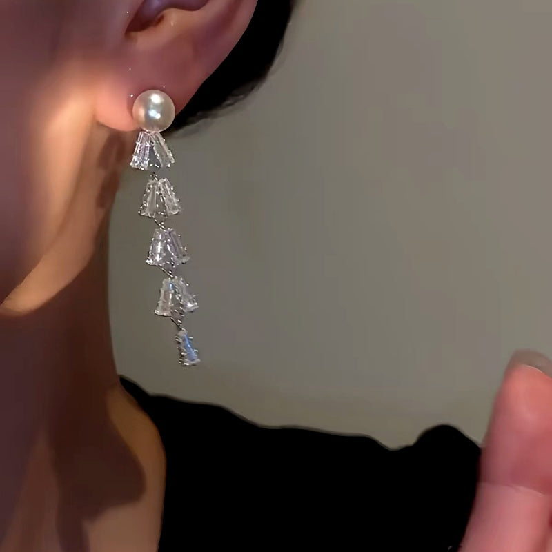 14K Gold-Plated Zircon Leaf Pearl Earrings