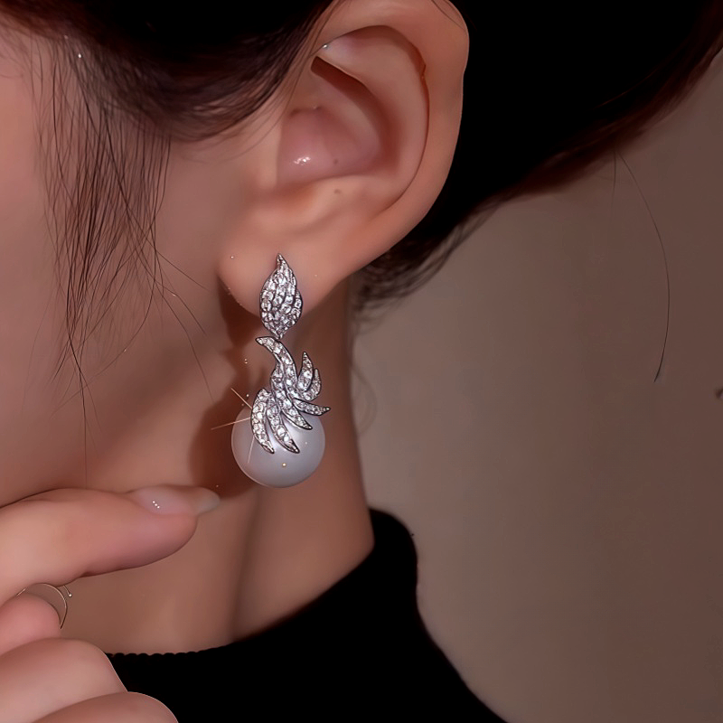 14K Gold-Plated Zircon Leaf Pearl Earrings