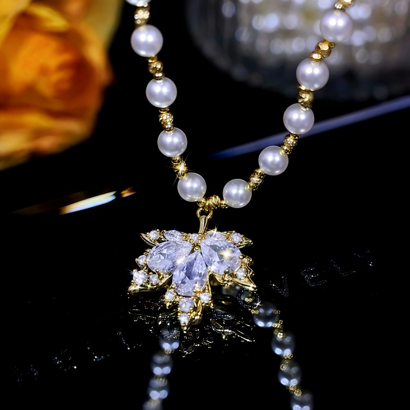 14K Gold-Plated Zircon Maple Leaf Pearl Necklace