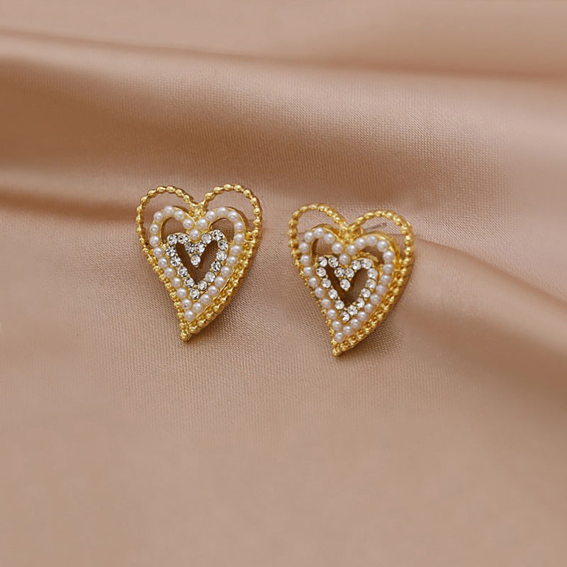14K Gold-plated Artificial Pearl Heart-Design Stud Earrings