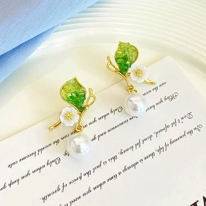 14K Gold-plated Butterfly Pearl Earrings