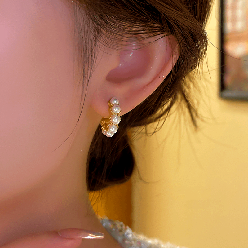 14K Gold-plated C-Shaped Bead Earrings