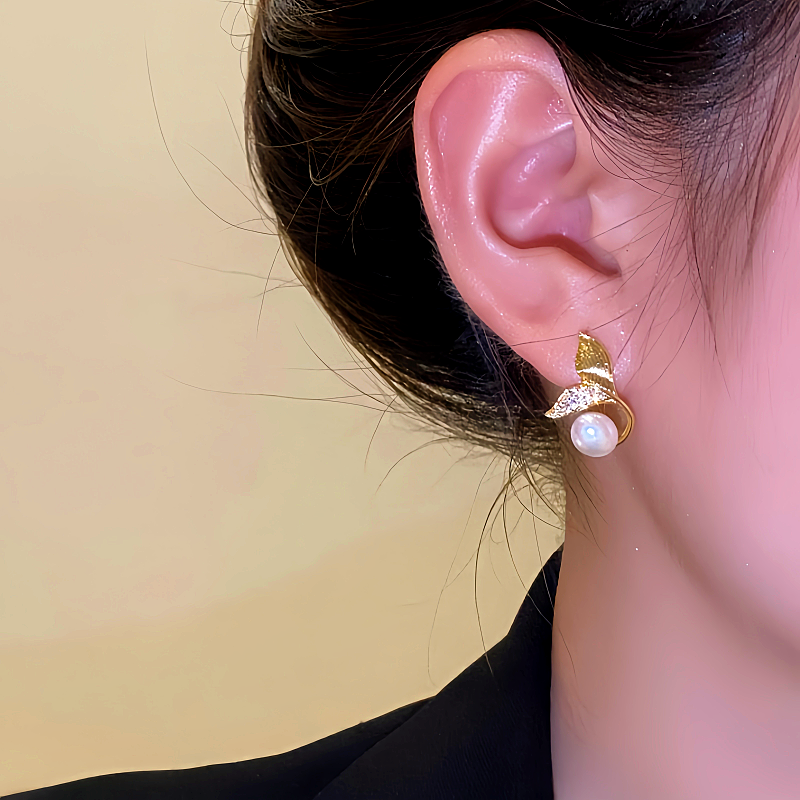 14K Gold-plated Elegant Fishtail Bead Earrings