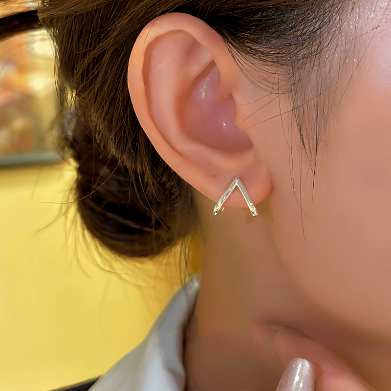 14K Gold-plated Elegant V-Shaped Earrings