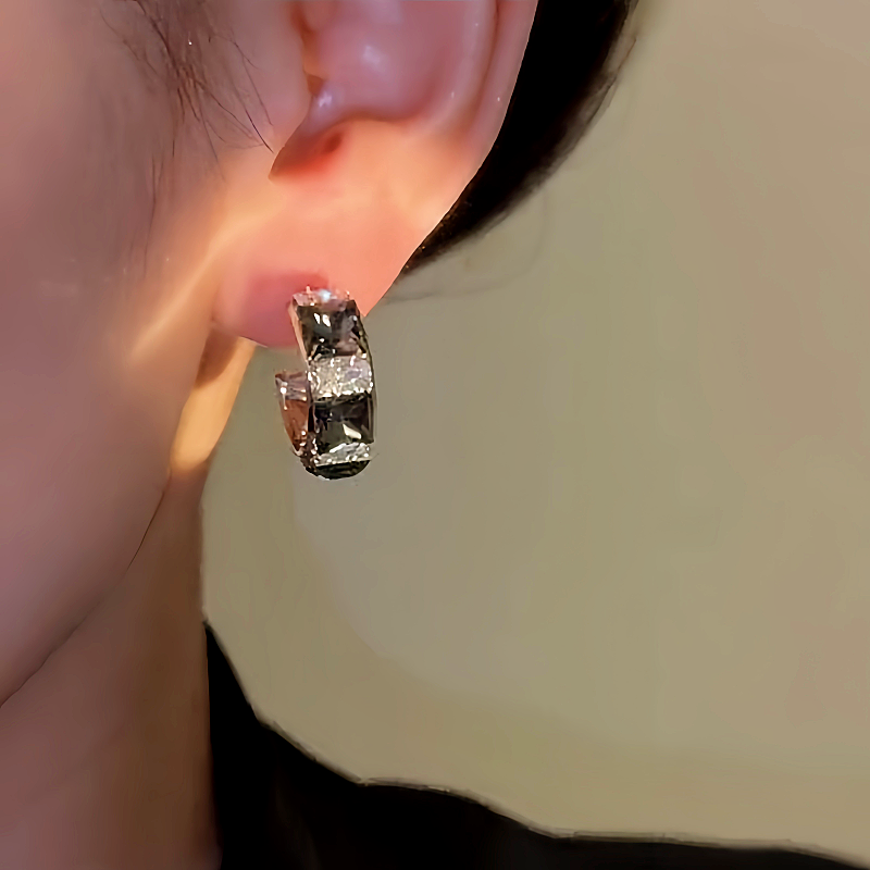14K Gold-plated Luxury Zircon C-Shaped Earrings