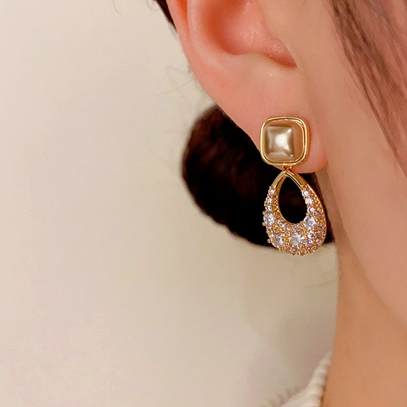 14K Gold-plated Zircon Geometric Pearl Earrings