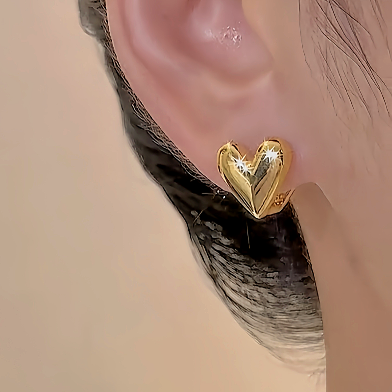 18K Gold-Plated Diamond Heart Earrings
