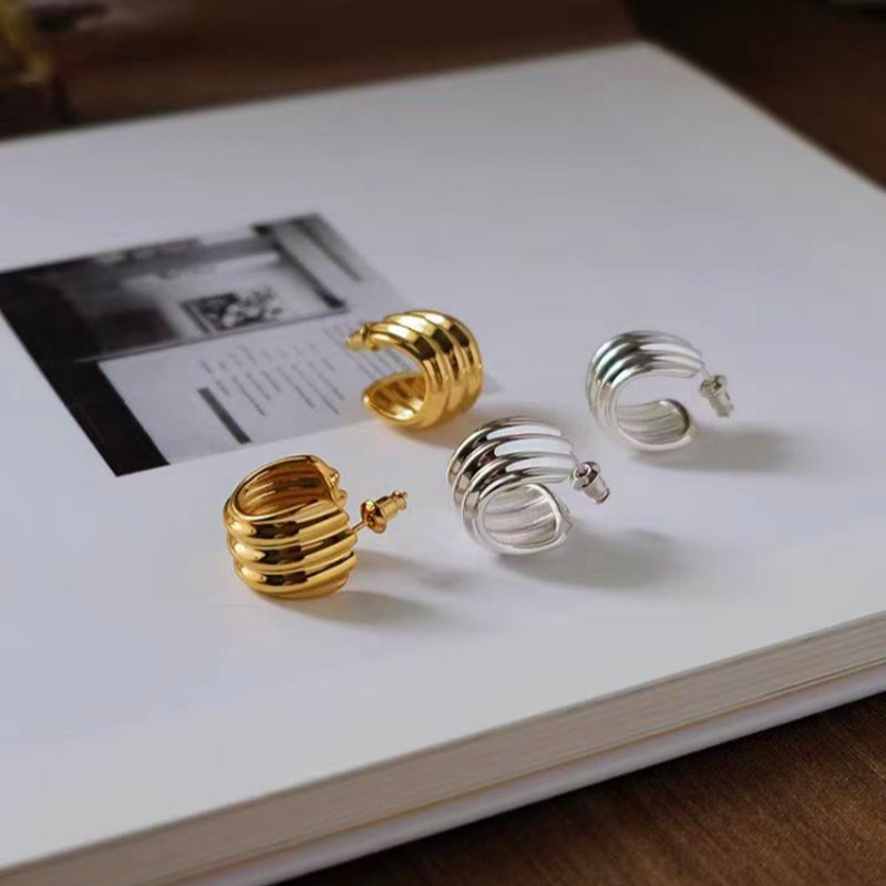 18K Gold-Plated Elegant Wavy Studs