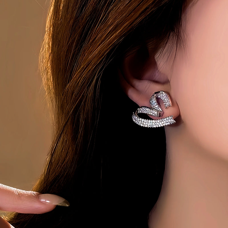 18K Gold-Plated Elegant Zircon Heart Studs