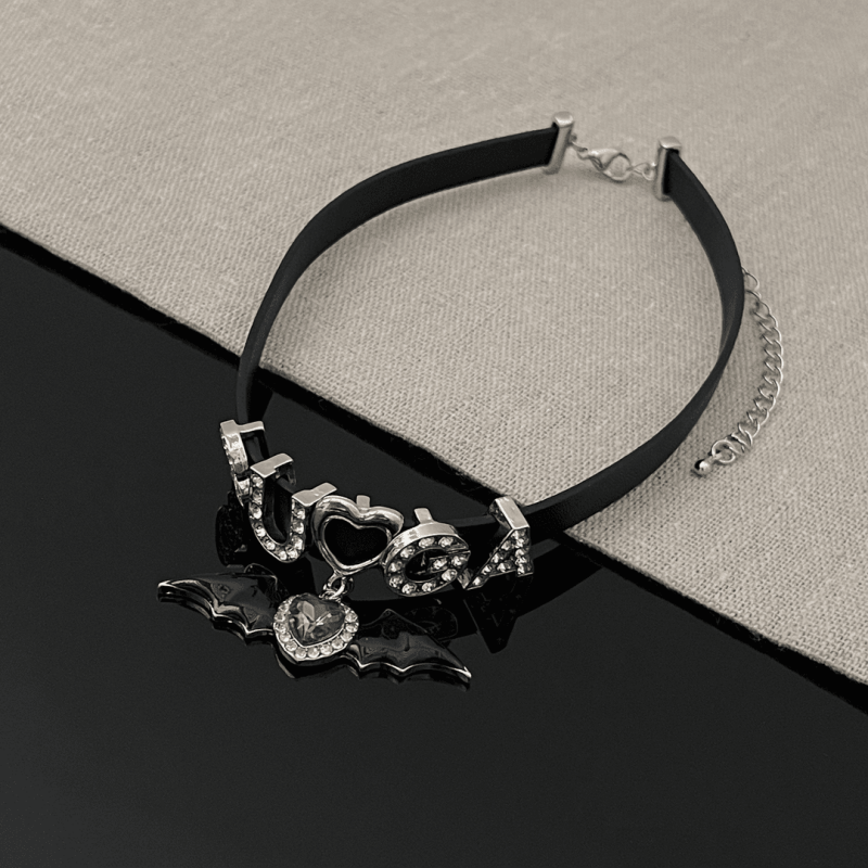 Black Heart Wing Choker