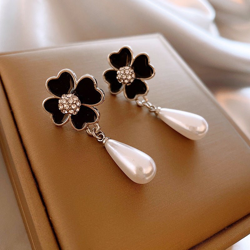 Silver Post Color Flocked Four-Leaf Flower Artificial PearlvEarrings