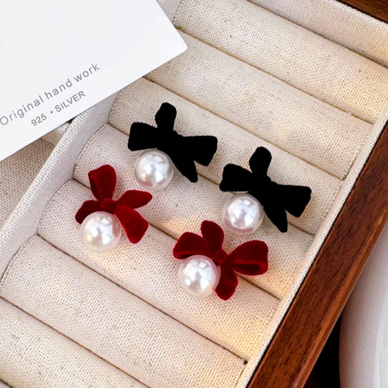 Sterling Silver Bow Pearl Earrings