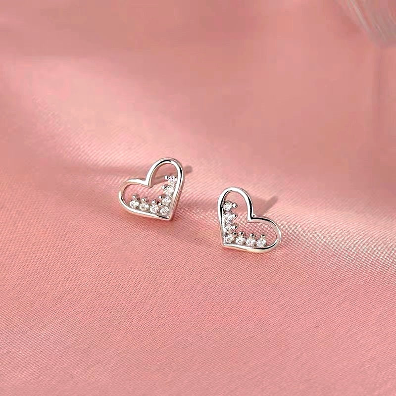 Sterling Silver Elegant Diamond Heart Stud Earrings