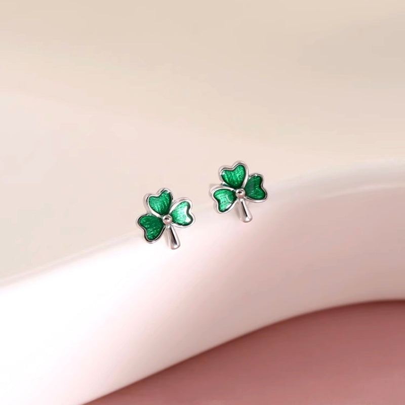Sterling Silver Elegant Green Clover Stud Earrings