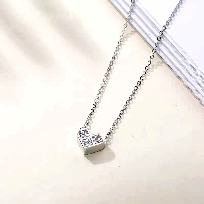 Sterling Silver Luxury Zircon Geometric Heart Clavicle Necklace