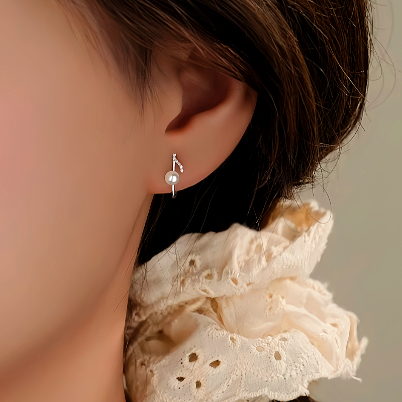 Sterling Silver Note Pearl Ear Clips
