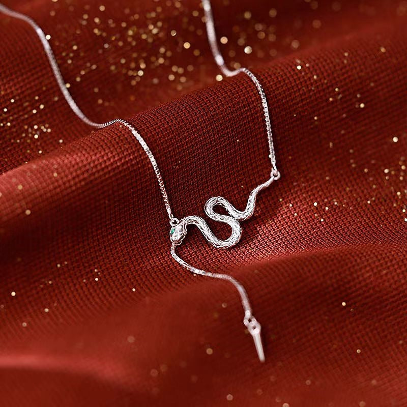 Sterling Silver Snake Dancing Necklace