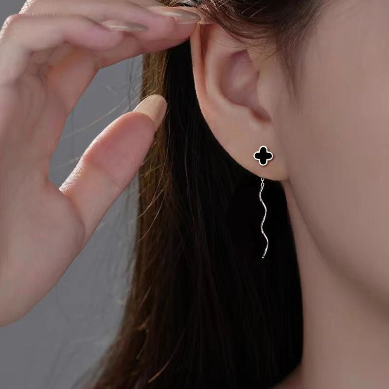 Sterling Silver Wavy Four-Leaf Threader Earrings