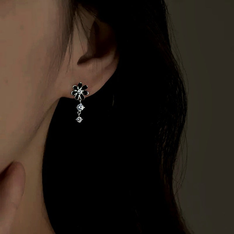 Sterling Silver Zircon Daisy Flower Earrings