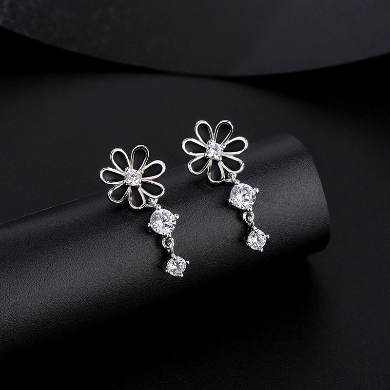 Sterling Silver Zircon Daisy Flower Earrings