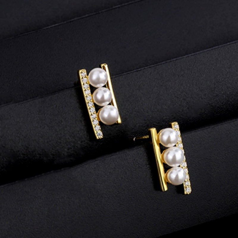 Sterling Silver Zircon Pearl Stud Earrings