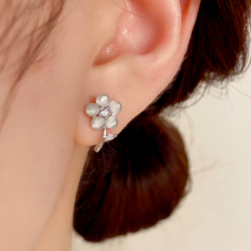 14K Gold-Plated Cat's Eye Flower Bee Three-Piece Stud Earrings