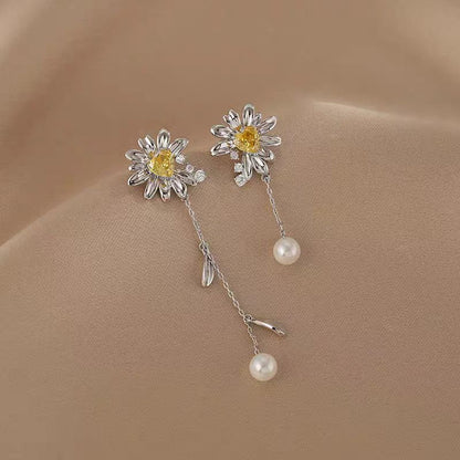 14K Gold-Plated Daisy Earrings