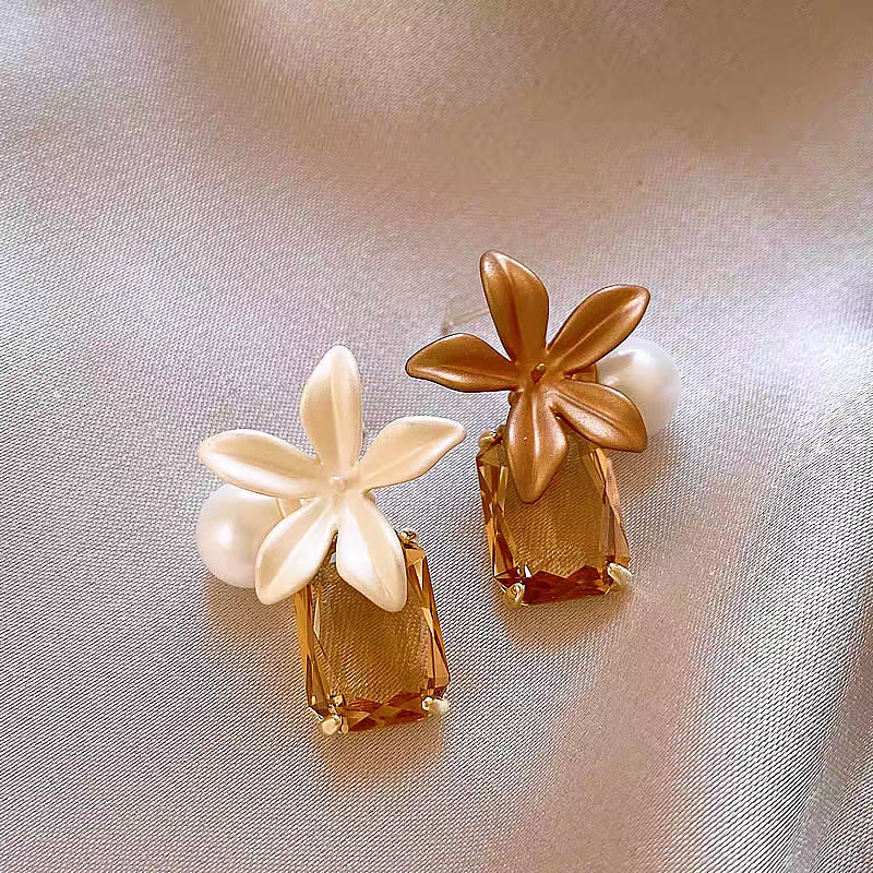 14K Gold-Plated Elegant Flower Pearl Crystal Earrings