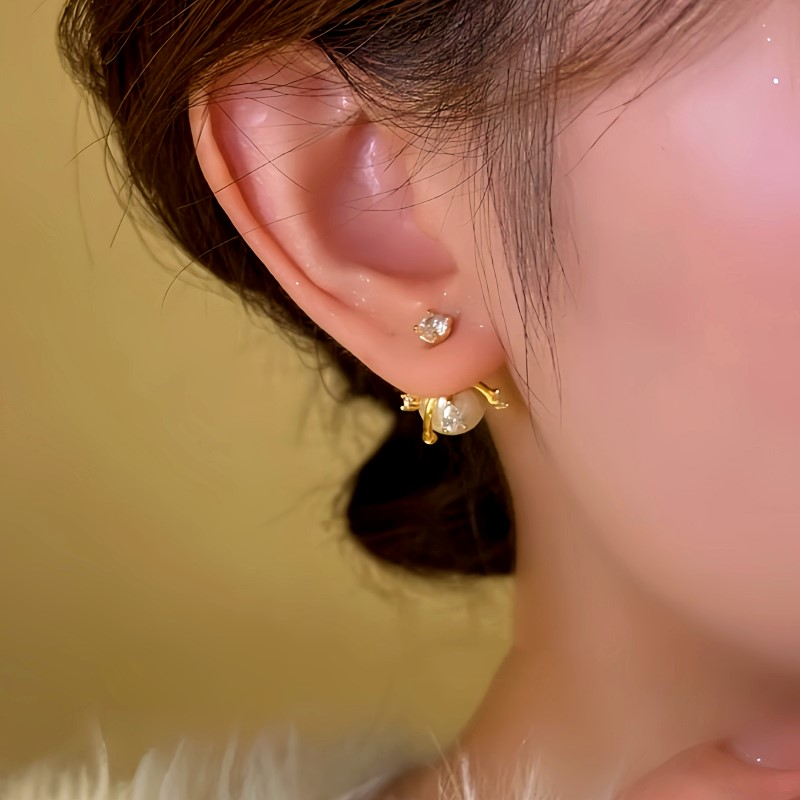 14K Gold-Plated Elegant Pearl Earrings