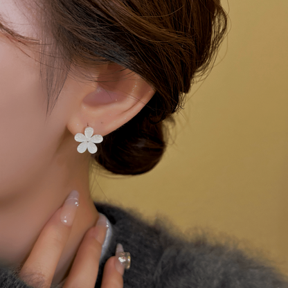 14K Gold-Plated Exquisite Cat's Eye Little Flower Hoop Earrings
